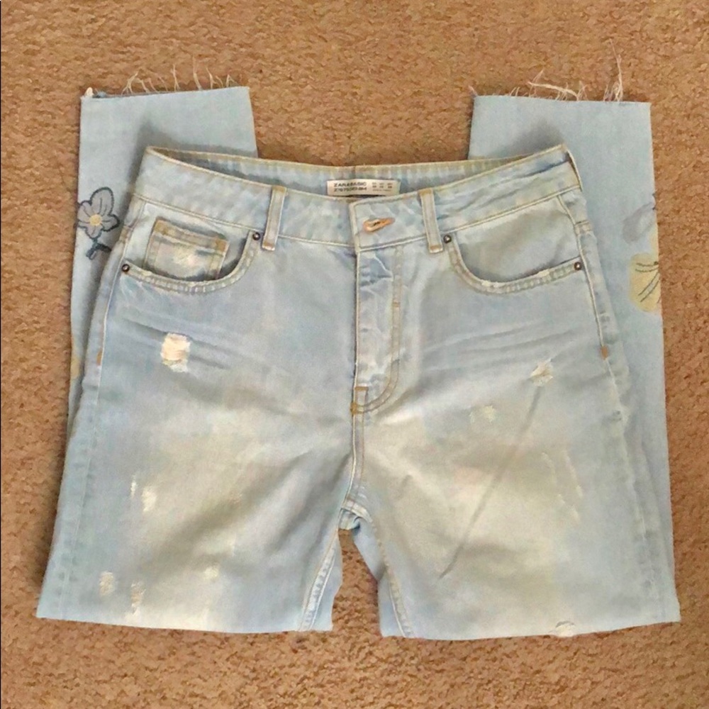 Zara Basic Embroidered Mom Jeans